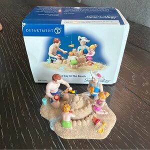Department 56 Snow Village 'A Day at the Beach' Figurine Boxed Great Condition